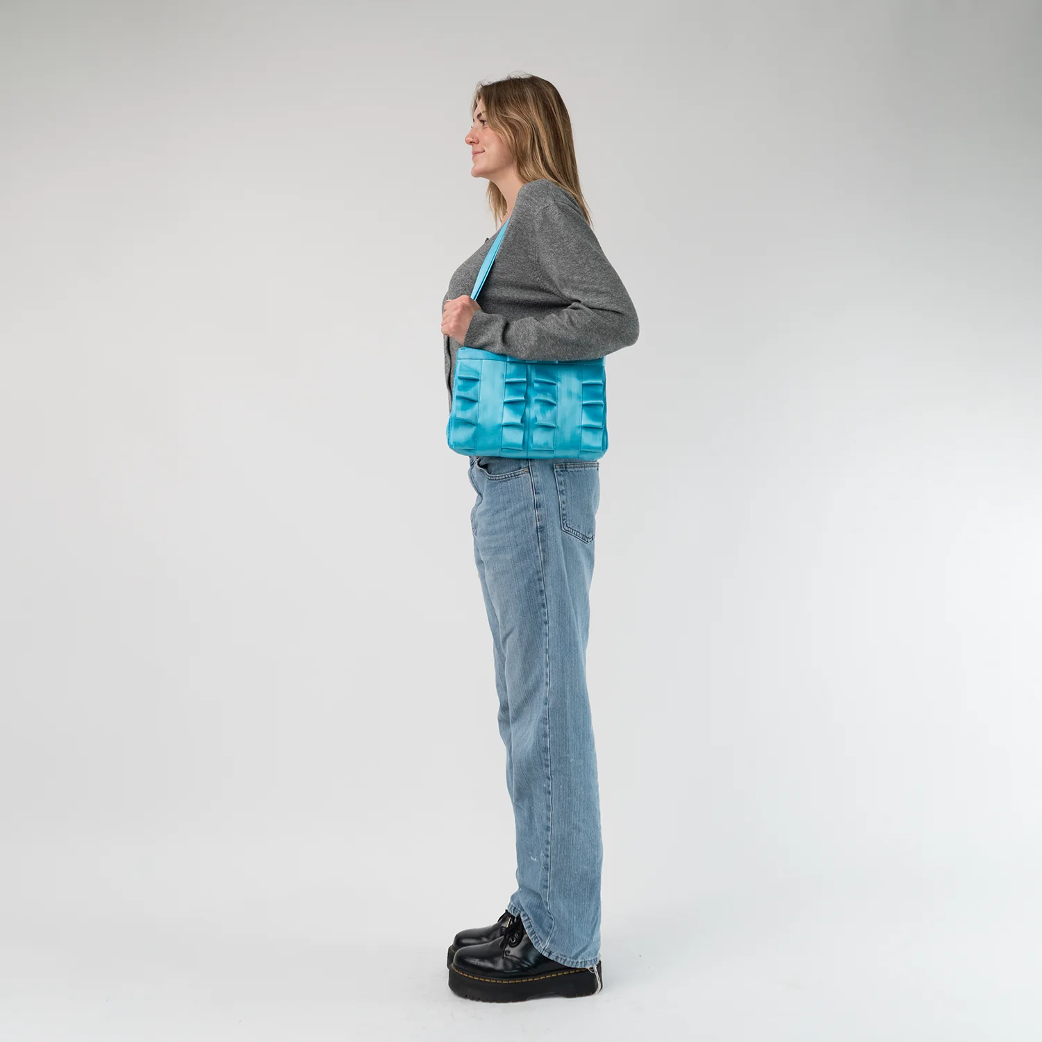 Lola Bow Clutch / Maliblue - Image 3